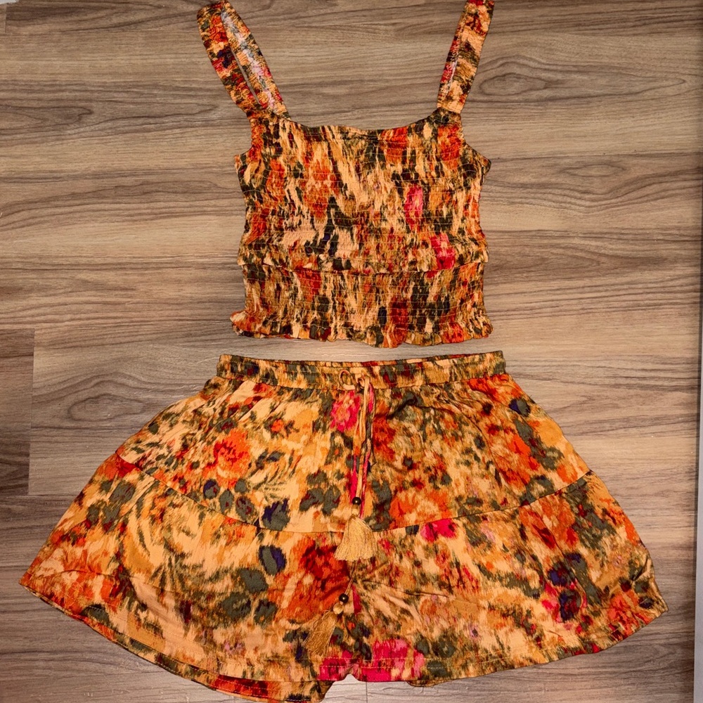 ⭐️FINAL PRICE Painterly Two-Piece Set - Picture 4 of 4